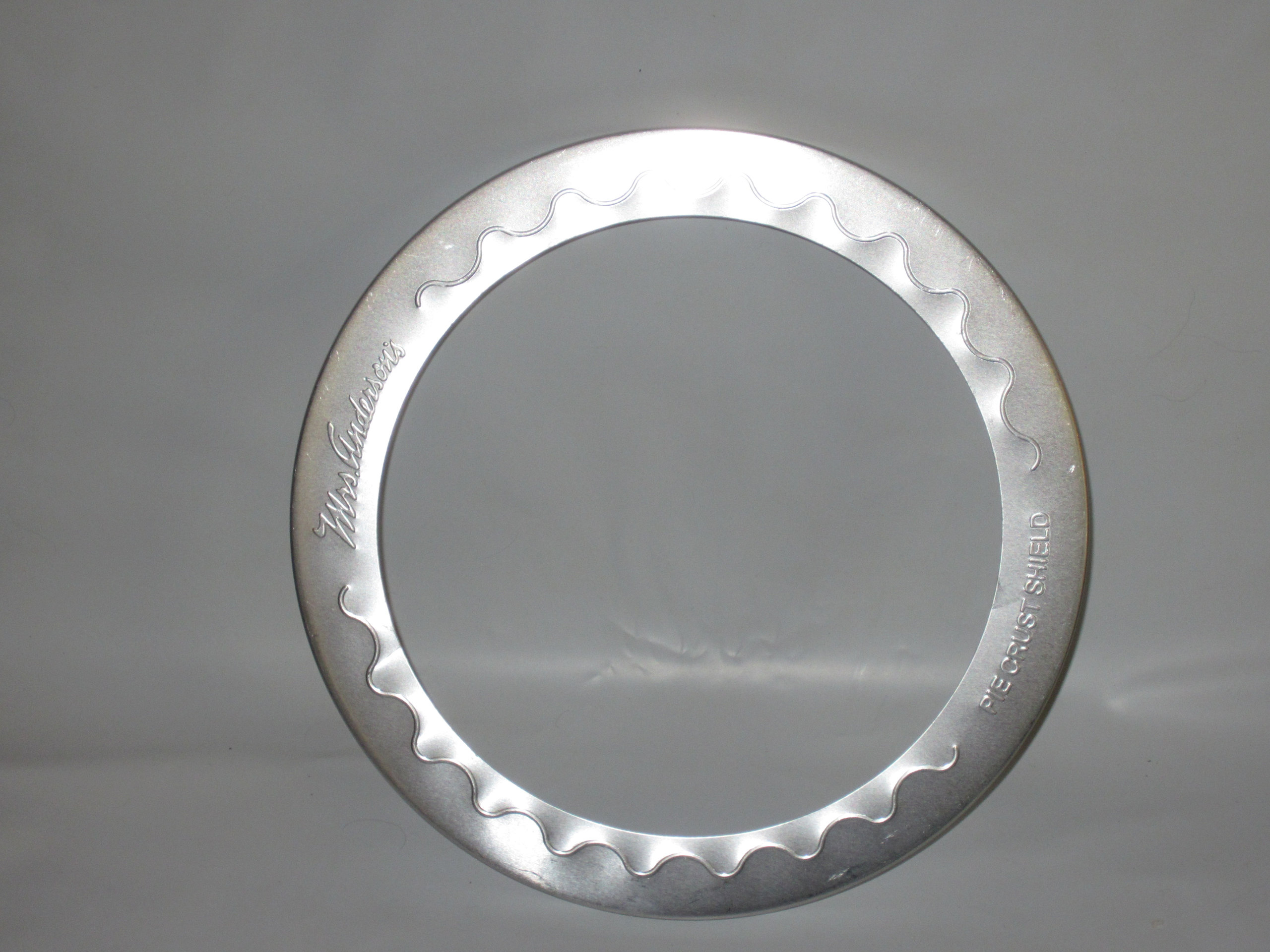 Mrs. Anderson's Baking Pie Crust Shield, 9"