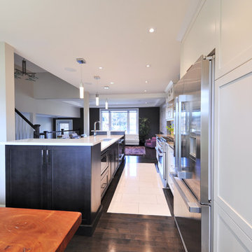 Transitional Kitchen in Ottawa, Ontario
