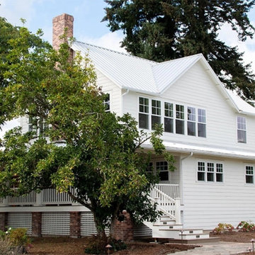Traditional Southern Farmhouse Addition
