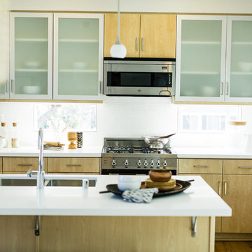 Modern Kitchen with Frosted Glass Cabinet Doors