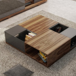 Move Table by Hupp&eacute; - Coffee And Accent Tables