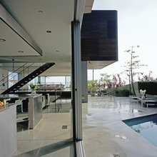 Leah's Indoor & Outdoor