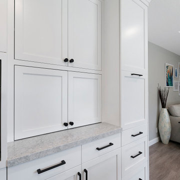 Open + Bright Transitional Kitchen