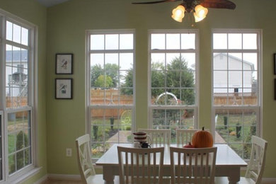 Inspiration for a timeless kitchen remodel in Toronto