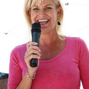 Julie Hill's photo