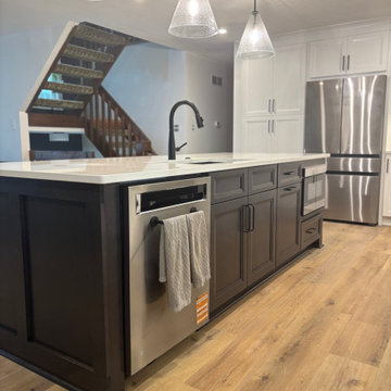 Kitchen with an Unexpected Pop!
