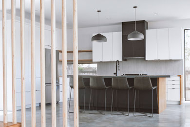 Example of a kitchen design in Austin