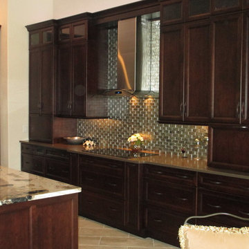 Cherry wood/Chocolate finish - Kitchen