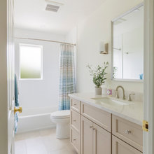 Beth’s Bathroom