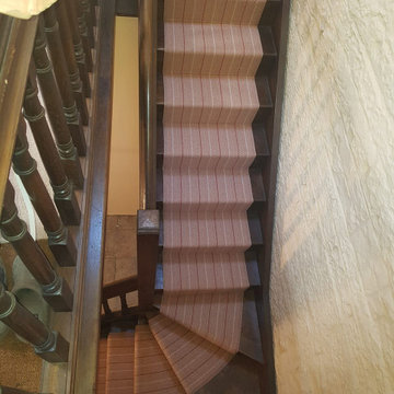 Roger Oates Design Dart Ground Crimson