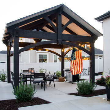 Black and White Pavilion Kit w/Wood-to-Wood Connections