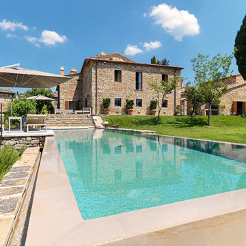 L' antica canonica del curato ristrutturata tra le colline del Chianti