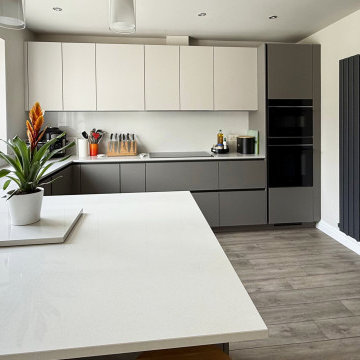 Beige & Grey Handleless Kitchen in St Albans