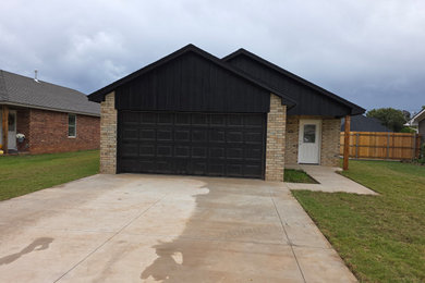 Exterior home idea in Oklahoma City