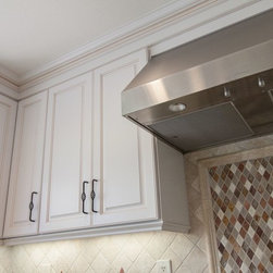 Dynasty Wakefield Maple Pearl Caramel - Kitchen Cabinetry