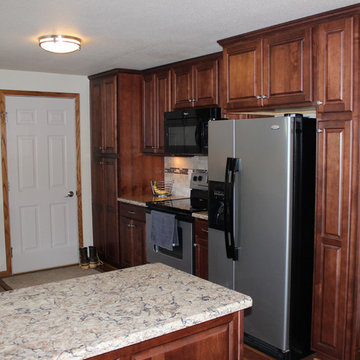 Kitchen Design: StarMark Cabinetry in Maple, Cambria Quartz Counter