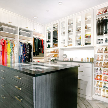 Deluxe Custom Walk-In Closet