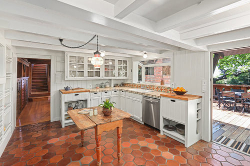 A kitchen with personality | Houzz Forum
