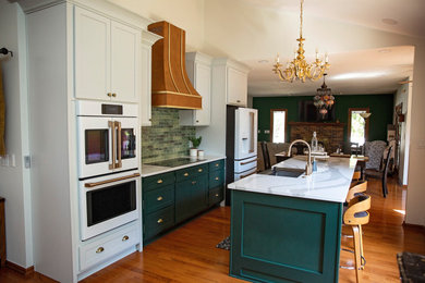 Example of a kitchen design in Detroit