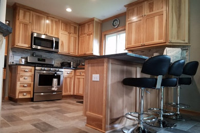 Arts and crafts kitchen photo in Milwaukee