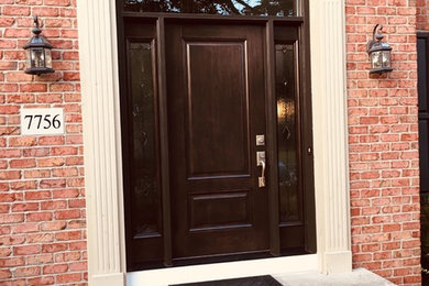 Entryway - traditional entryway idea in Columbus