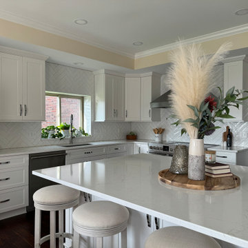 Showplace EVO Pendleton 275 in White II Kitchen