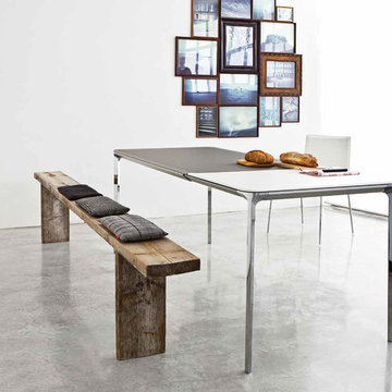 Collection de tables convertibles