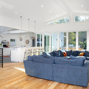Walls Disappear Creating an Indoor/Outdoor Lifestyle with Zero Corner Bifolds