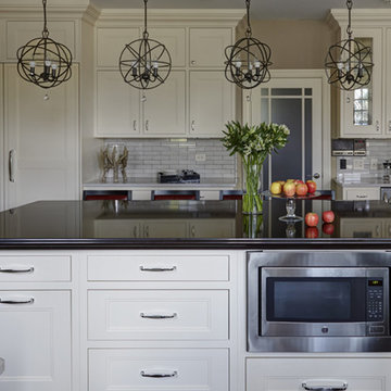 Classic Cream Colored Kitchen in Naperville