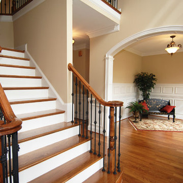 Interior Painting: Front Foyer / Entry way