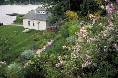 Photo of a traditional landscaping in Seattle.