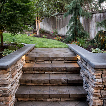 Intimate Outdoor Dining
