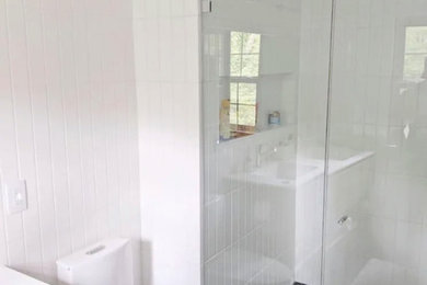Example of a bathroom design in Raleigh