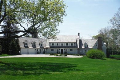Exterior home idea in New York