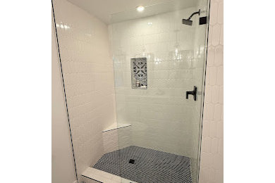 Inspiration for a contemporary bathroom remodel