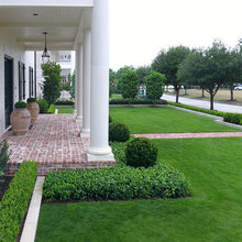 southern colonial landscaping