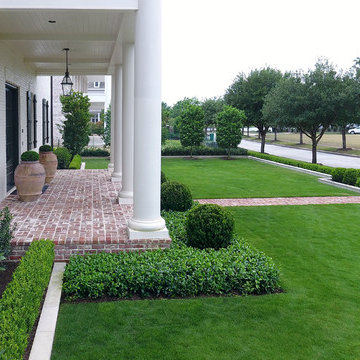 Contemporary Southern Colonial – East Shore, The Woodlands