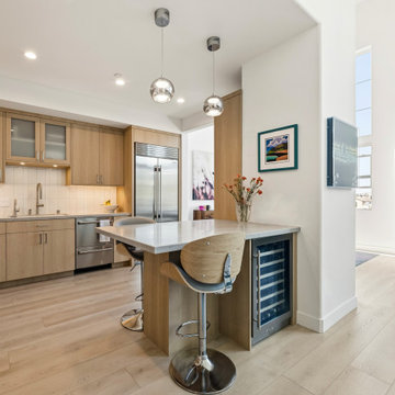 Playa Vista Drive Kitchen and Baths / Playa Vista, CA