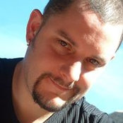 Foto de Derek Menchinger