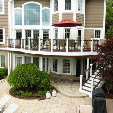 Clarkston Radius Deck