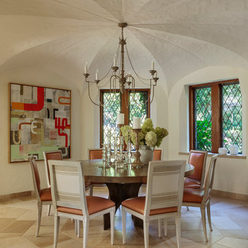 Traditional Dining Room