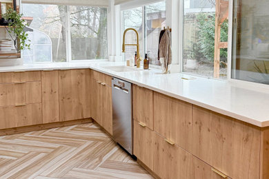 Kitchen - kitchen idea in Other
