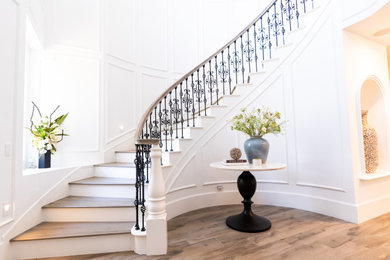 Inspiration for a timeless home design remodel in Los Angeles