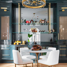 Wet bar built in Berthea house