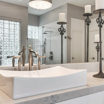 Bright & Fresh Master Bath - Plano, TX