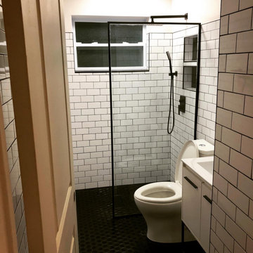 Modern black and white bathroom