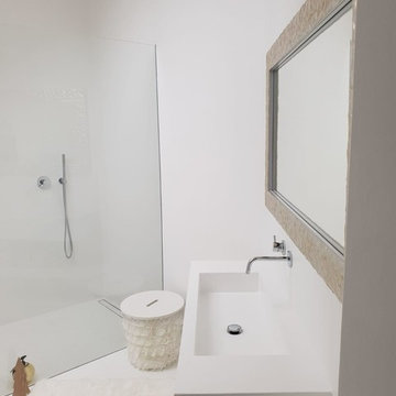 Baño minimalista