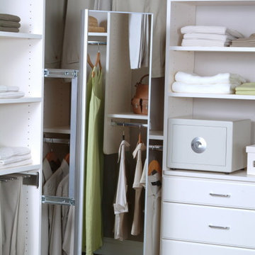 CLOSET ORGANIZERS