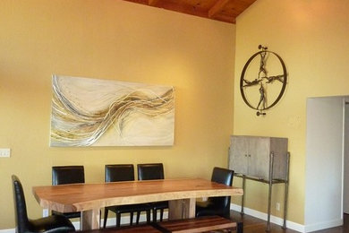 Mid-sized transitional dining room photo in San Francisco