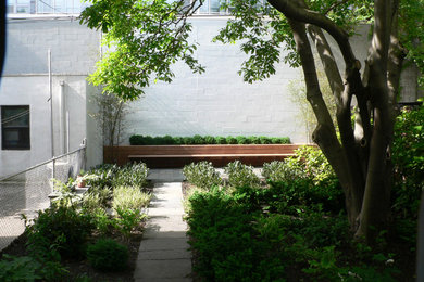 Inspiration for a contemporary patio remodel in New York